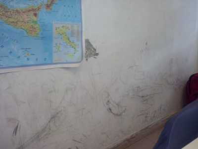 Bari, operazione aule belle nella scuola Duse